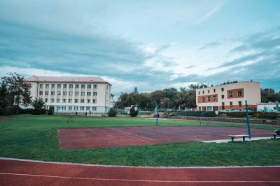 Přilehlé sportoviště za sokolovnou, zdroj: ČOS, foto Jitka Barešová